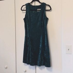 Velvet velour green party dress, vintage!